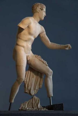 Decorazione frontonale: statua di Teseo Decorazione frontonale: statua di Teseo